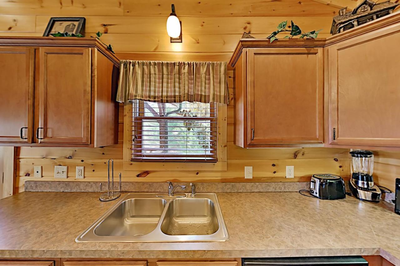 Вілла Gatlinburg Falls Cabin Unit 812 Екстер'єр фото