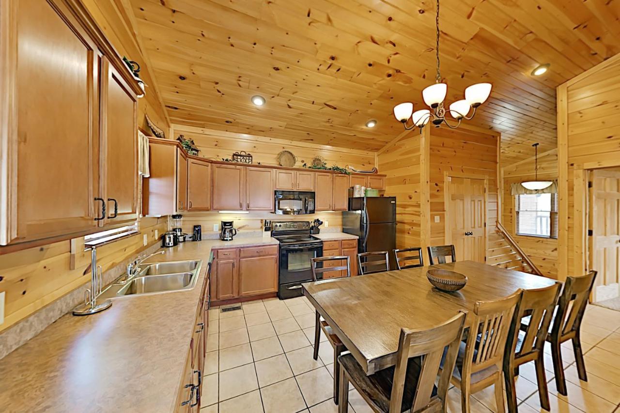 Вілла Gatlinburg Falls Cabin Unit 812 Екстер'єр фото