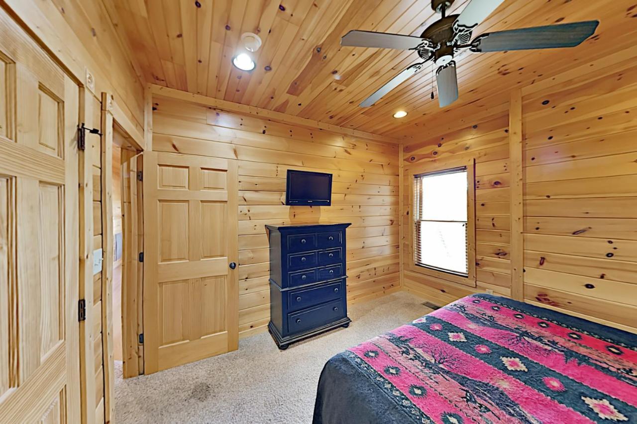 Вілла Gatlinburg Falls Cabin Unit 812 Екстер'єр фото